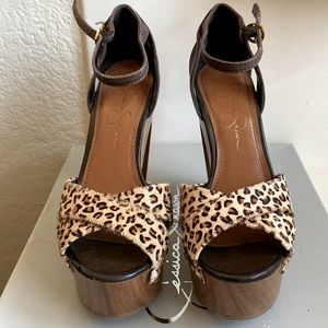 Jessica Simpson Wedges